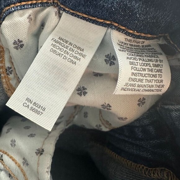 Lucky Brand Sweet n Straight Jeans Size 8  Inseam 31 Medium Wash - Picture 11 of 12